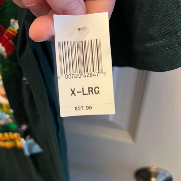 Mickey’s Very Merry Christmas Party 2017 Passholder T-shirt XL - Picture 3 of 3